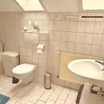 Habitación en casa particular Goncalves, Komplette Mit Parkplatz Und Wallbox Vor Der Tür Calw