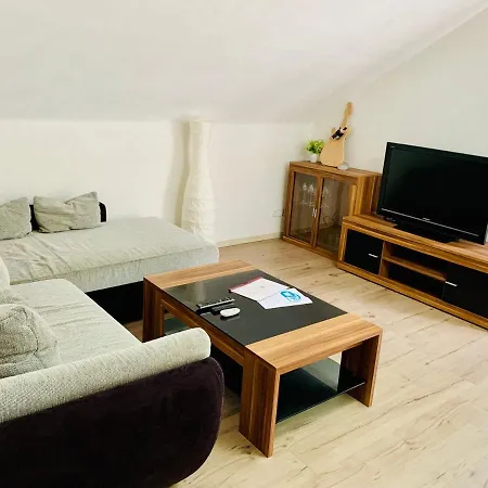 Goncalves, Komplette Mit Parkplatz Und Wallbox Vor Der Tür * Calw