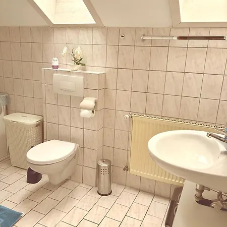 Séjour chez l'habitant Goncalves, Komplette Mit Parkplatz Und Wallbox Vor Der Tuer Calw